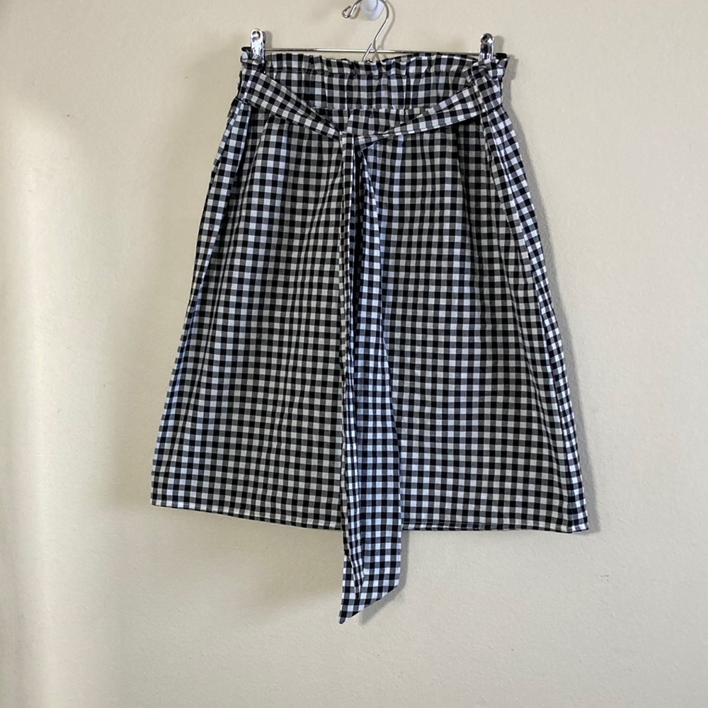 Large checkered A-line skirt with tie
